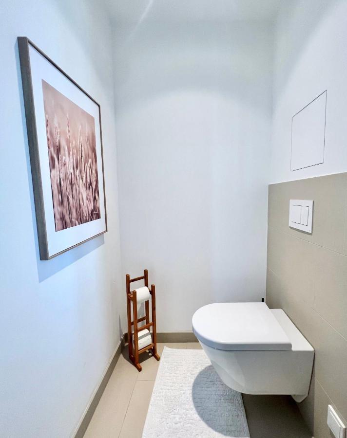 Modern & Stylish Close To Centre Apartment เวียนนา ภายนอก รูปภาพ